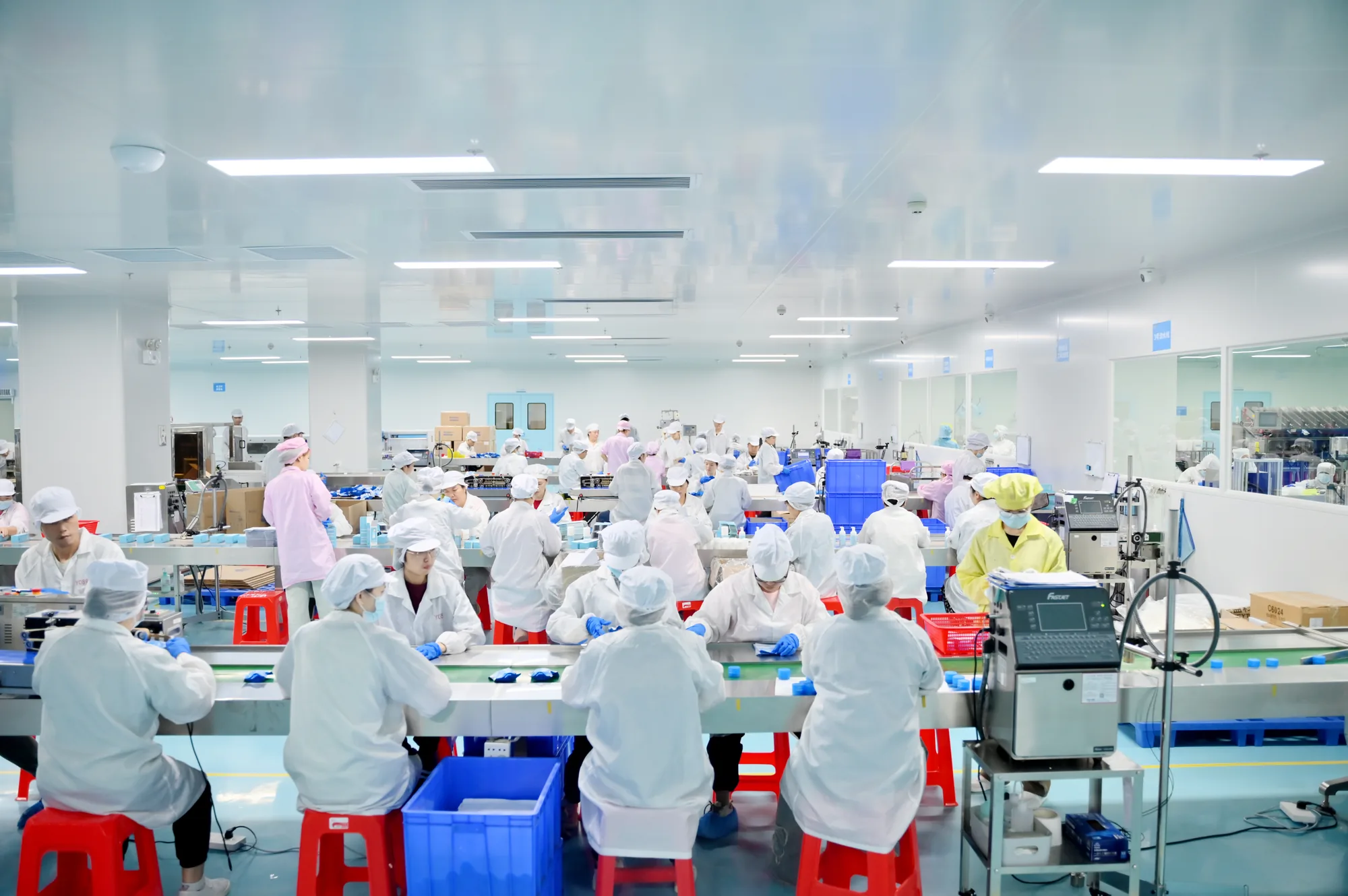 化妆品代工厂十万级洁净生产车间实景